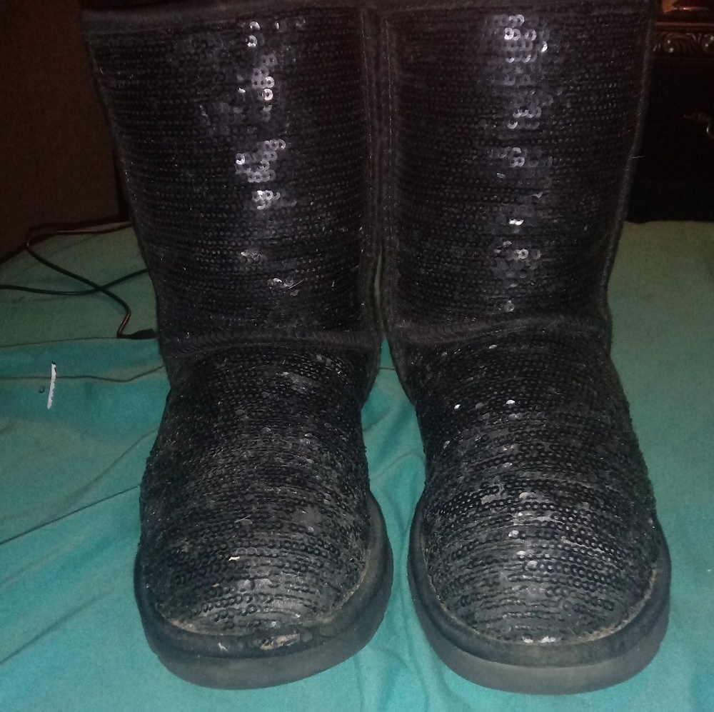 Black Sequence Uggs